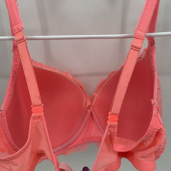 Victoria's Secret Salmon Pink Lace Sparkle Body by Victoria Lined Demi 38DD - Picture 7 of 8
